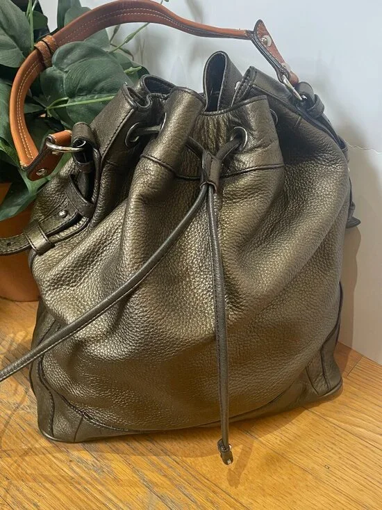 Isaac Mizrahi Live Olive Green Leather Drawstring Shoulder Bag Hobo - Picture 1 of 16
